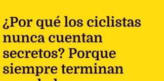 Ciclistas enredados en el chisme rueda tras rueda